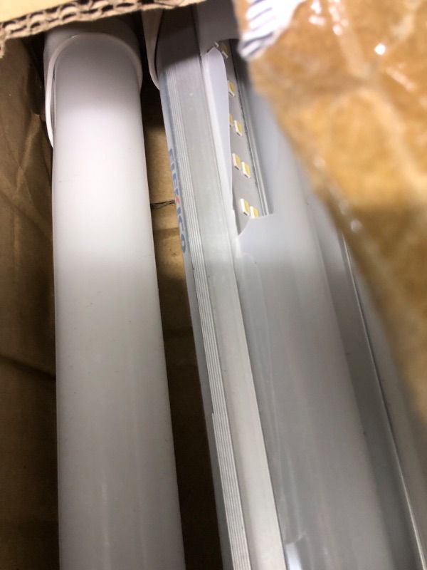 Photo 3 of **MINOR DAMAGE**ELEKICO 8FT Led Bulbs, Double Row Super Bright 72W 5000K T8 8FT Led Shop Light Bulbs, 9000LM FA8 Single Pin 8 Foot Led Light, 8FT Led Bulbs to Replace F96t12 Fluorescent Light Bulb 6 Pack