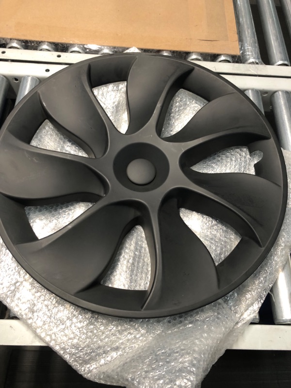 Photo 4 of (used)(damaged)(only 3 not 4)Terfulnel 19 Inch Hubcap Fit 2017-2023 Tesla Model Y Wheel Covers 4PCS 