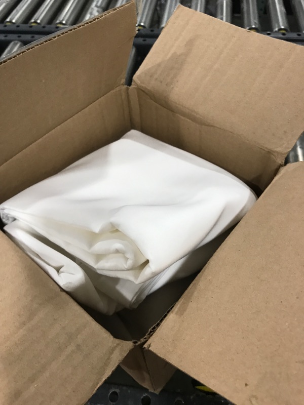 Photo 1 of Utopia Kitchen Rectangle Table Cloth 2 Pack [60x126 Inches, White] Tablecloth Machine Washable Fabric Polyester Table Cover for Dining, Buffet Parties, Picnic, Events, Weddings and Restaurants White 60x126 - 2PC