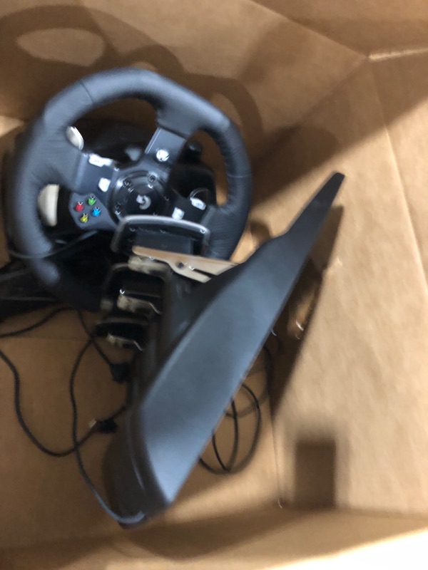Photo 2 of Logitech - G920 Driving Force Racing Wheel and Pedals for Xbox Series X|S, Xbox One, PC - Black
