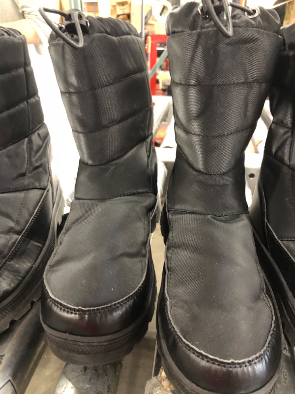 Photo 1 of BLACK SNOW BOOTS /8-8.5