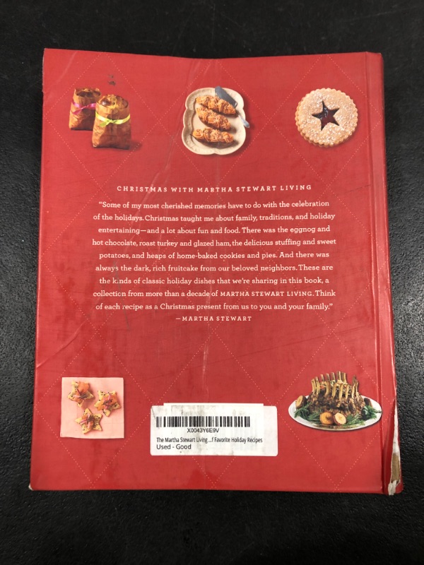 Photo 4 of [Hardcover] The Martha Stewart Living Christmas Cookbook: A Collection of Favorite Holiday Recipes by Martha Stewart Living Omnimedia Staf   (Author)