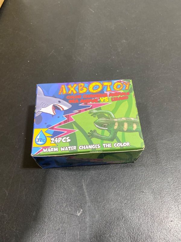 Photo 1 of 12 Pack Lizard Animal Figurines,6" Color-Changeable and Stretchy Reptile Toy Set,for Themed Parties,Goodie Bag Fillers, Carnival Prizes
