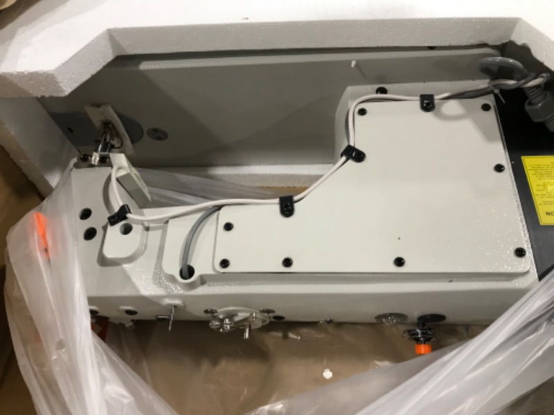 Photo 1 of 5000 sti/min Industrial Sewing Machine 500 W Heavy Duty Lockstitch Sewing Machine with Servo Motor Table Stand
