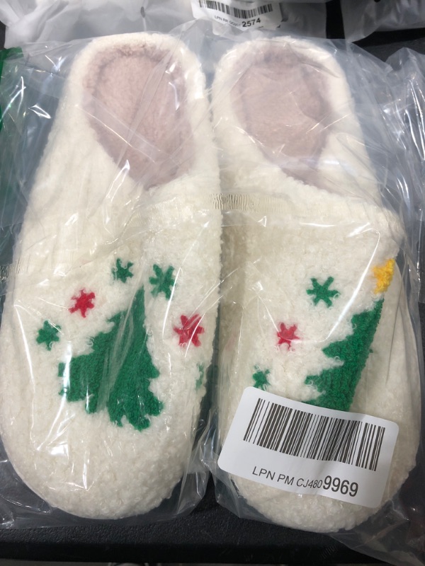 Photo 2 of [Size 8 Women's] FRZTOUR Christmas Slippers Memory Foam for Women Men, Cozy Plush Warm Non-Slip Holiday Slides with Santa Reindeer Designs Indoor Outdoor
