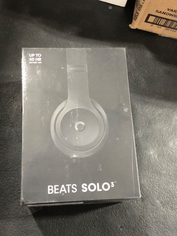 Photo 2 of Beats Solo³ Bluetooth Wireless All-Day on-Ear Headphones - Black
