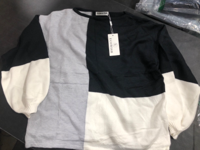 Photo 2 of (XL) Ecowish Color Block Sweater 