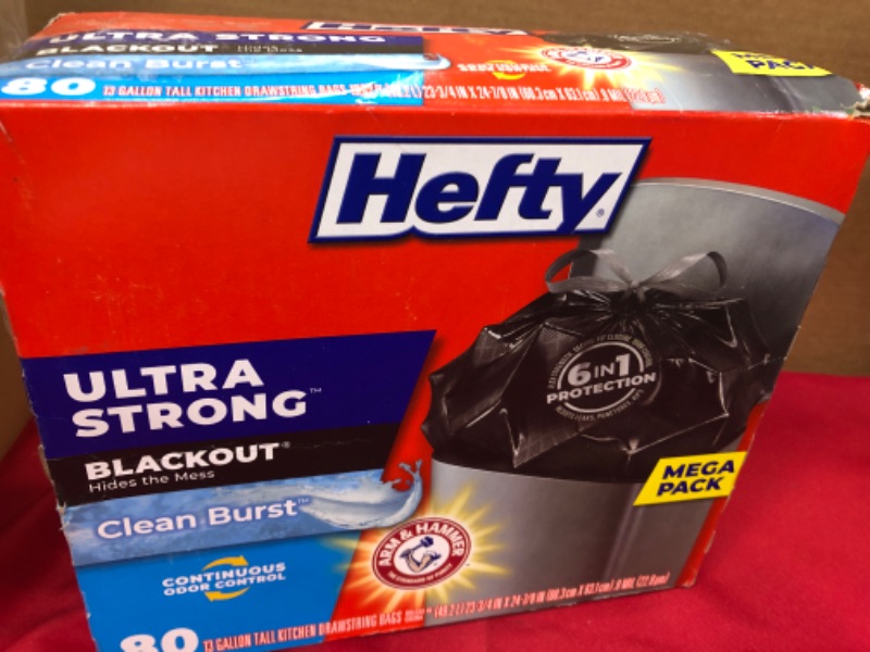 Photo 2 of Hefty Ultra Strong Tall Kitchen Trash Bags, Blackout, Clean Burst, 13 Gallon, 80 Count 80 Count (Pack of 1)