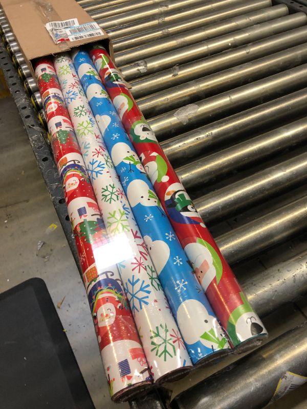 Photo 2 of American Greetings Christmas Reversible Wrapping Paper Bundle, Santa, Snowflakes and Snowmen (4 Rolls, 160 sq. ft.)