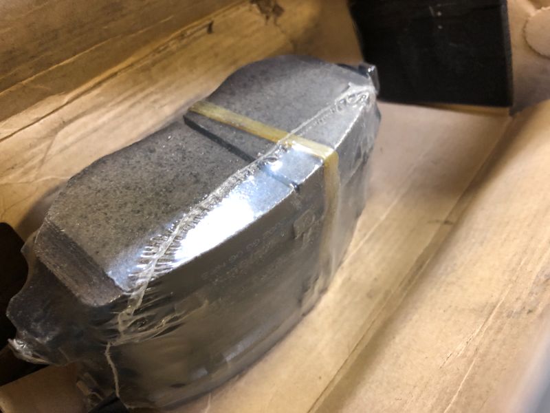 Photo 1 of R1 Concepts Front Rear Brakes and Rotors Kit |Front Rear Brake Pads| Brake Rotors and Pads| Ceramic Brake Pads and Rotors |Hardware Kit WHWH2-13049