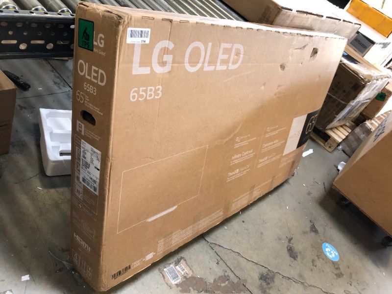 Photo 8 of SOLD FOR PARTS - - - - LG B3 65" 4K HDR Smart OLED TV