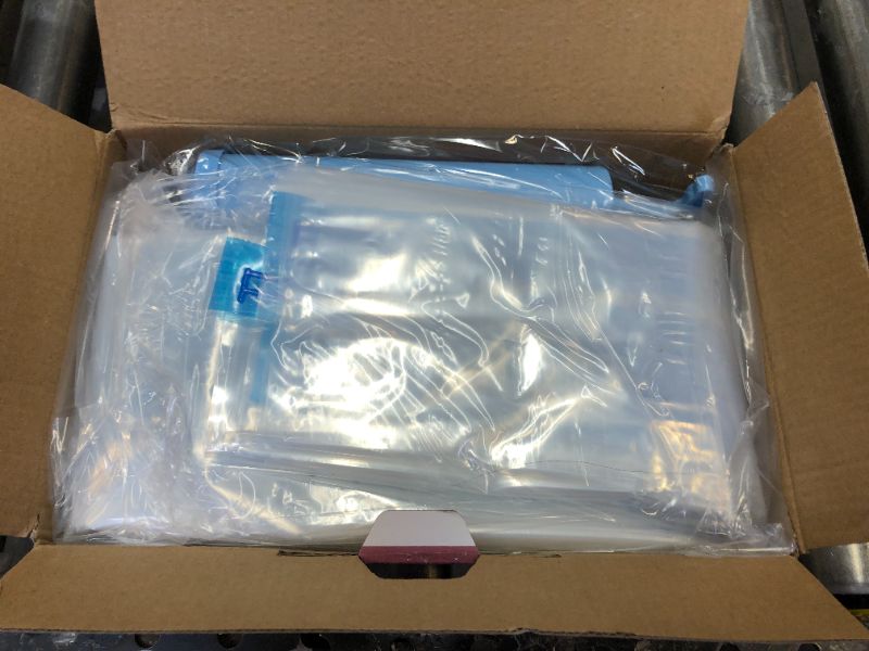 Photo 2 of 10 Space Saver Vacuum Sealed Storage Bags (2 Jumbo/2 Large/3 Medium/3 Small) with Hand Pump, Seal Bags for Clothing, Comforters, Pillows, Towel, Blanket Storage, Bedding

