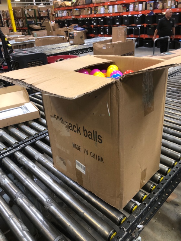 Photo 2 of pack of 500 balls 