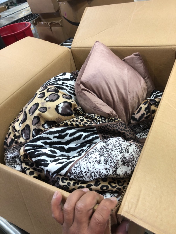 Photo 2 of 7 Piece (California) Cal King Safari Comforter Set - Zebra, Giraffe, Leopard, Tiger Etc - Multi Animal Print Bed in a Bag Brown Beige Black White Micro Fur Bedding California King