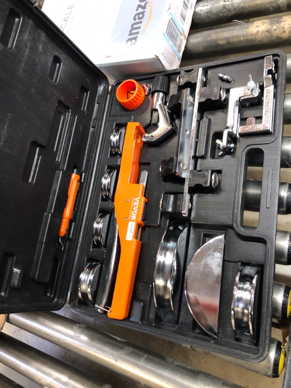 Photo 1 of Vevor Tube Bender, 1/4"-7/8" O.D. Ratcheting Tubing Bender, 90° Forward/Reverse Pipes Bending Tools with 7 Dies and Pipe Cutter for HVAC Air Conditioning Refrigerator Repair