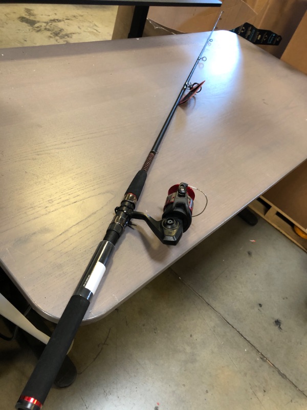 Photo 2 of Ugly Stik GX2 Spinning Reel and Fishing Rod Combo 50 Size Reel - 7' - Medium Heavy - 1pc