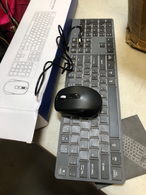 Photo 1 of wireless keyboard - with mouse 