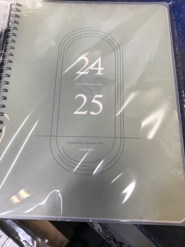 Photo 2 of Monthly Planner 2024-2025, Calendar 24 Months Planner with Flexible PVC Cover for Home,School and Office Work, 7" x 9", Jan 2024 - Dec 2025-Green Green-B5(2024-2025)