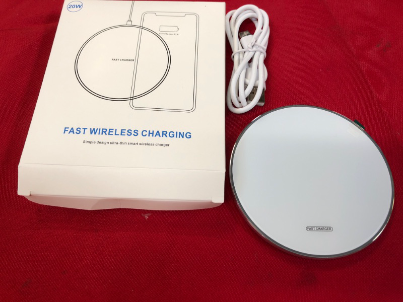 Photo 2 of Fast Wireless Charging Pad Ultra Thin
