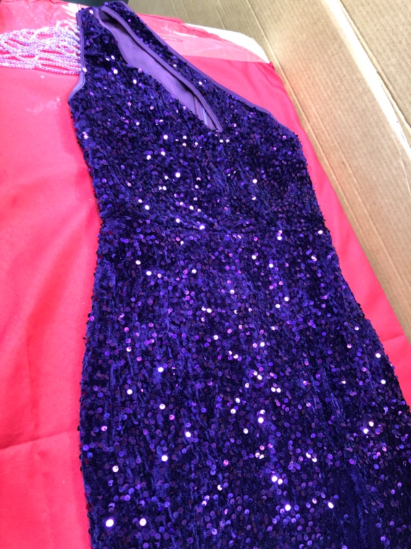 Photo 1 of LONG SEQUINS PURPLE DRESS M