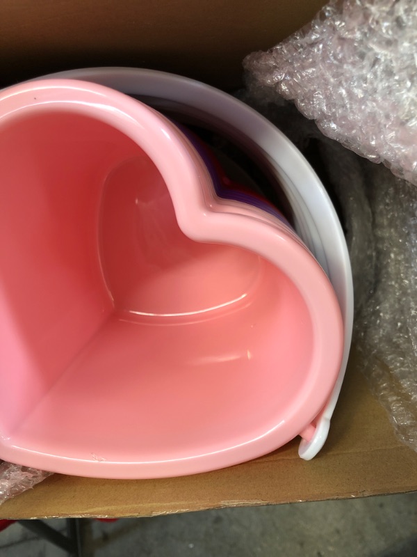 Photo 2 of 9 Pcs Valentine's Day Heart Shape Sand Buckets Plastic Valentine Gift Buckets with Handle Red Pink Purple Beach Pails Sand Toys for Valentine's Day Party Supplies Romantic Decor, 6 x 7 Inch