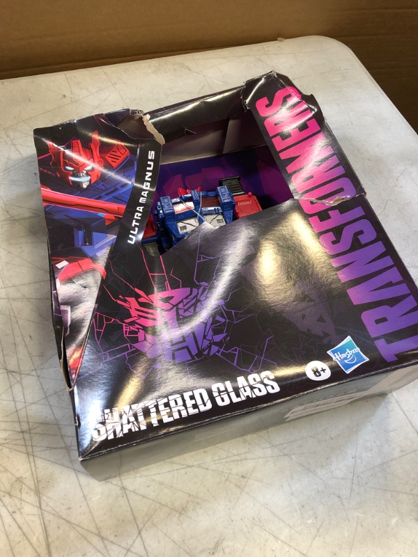 Photo 2 of **DAMAGED BOX** Transformers Generations Shattered Glass Collection: Ultra Magnus Exclusive