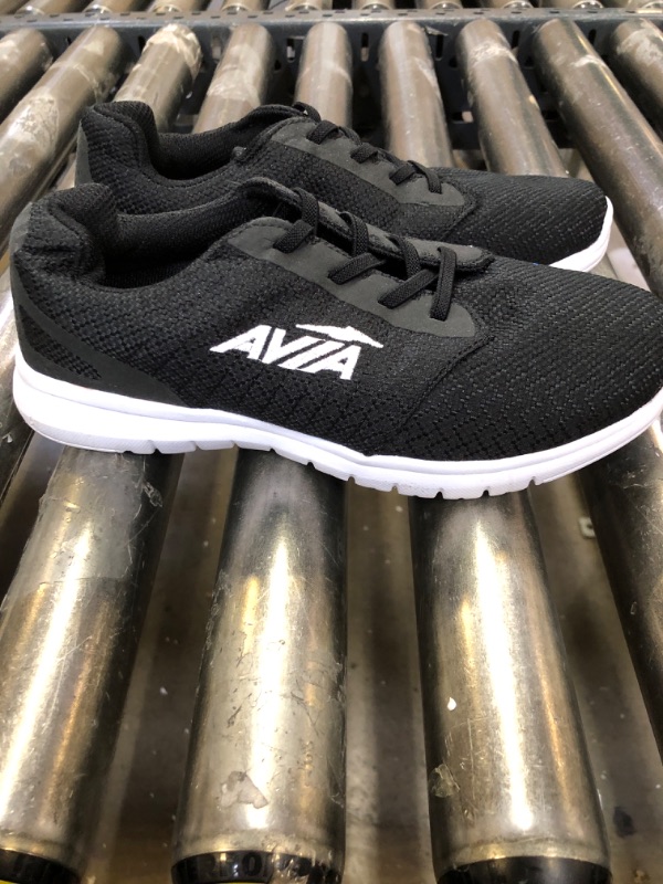 Photo 1 of Avia Solstice Women's Walking Shoes, size 7
