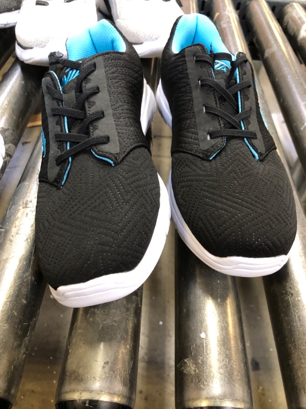 Photo 1 of Avia Solstice Women's Wide Walking Shoes, size 8.5
