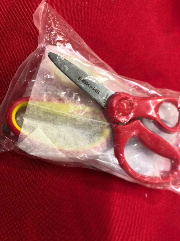 Photo 1 of Fiskars 5" Blunt-Tip Scissors for Kids 4-7 (3-Pack) - Scissors for School or Crafting - Back to School Supplies