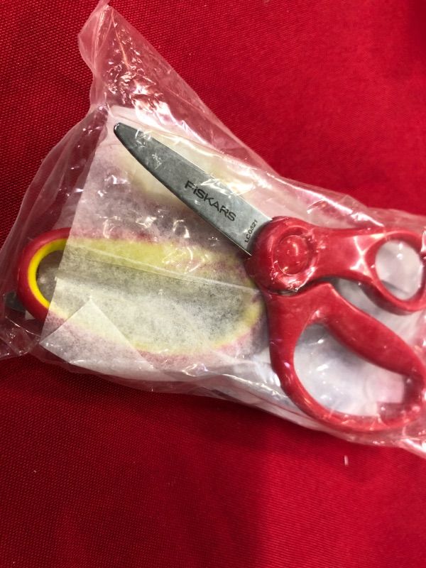 Photo 2 of Fiskars 5" Blunt-Tip Scissors for Kids 4-7 (3-Pack) - Scissors for School or Crafting - Back to School Supplies