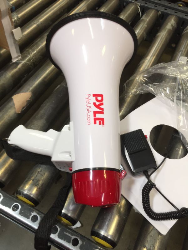 Photo 2 of Pyle Pro Bluetooth Megaphone Bullhorn PYLPMP42BT