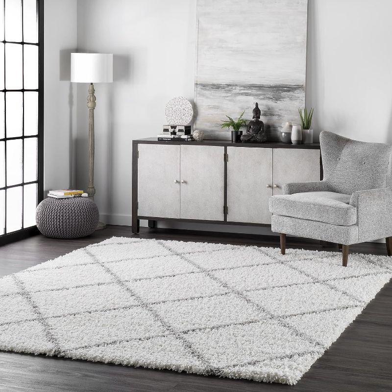 Photo 1 of nuLOOM Tess Moroccan Shag Area Rug - 6 Square Shag Area Rug Modern/Contemporary White/Grey Rugs for Living Room Bedroom Dining Room Nursery
