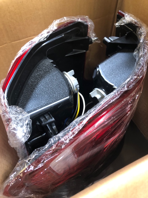 Photo 2 of PIT66 Rear Tail Lights,Compatible with Ford F150 2018 2019 2020 Red Lens Chrome Housing W/Bulbs and Wiring Harness Left&Right Red-W/Bulbs&Wiring Harness-Left&Right 2018-2020 F150