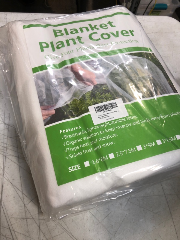 Photo 2 of 6.6ft x 66ft Plant Cover Insects Barrier Protection Floating Row Cover Fabric Garden Cover for Winter Spring Blanket Covers Frost Protection Antifreeze Covers for Raised Beds 6.6ftX66ft