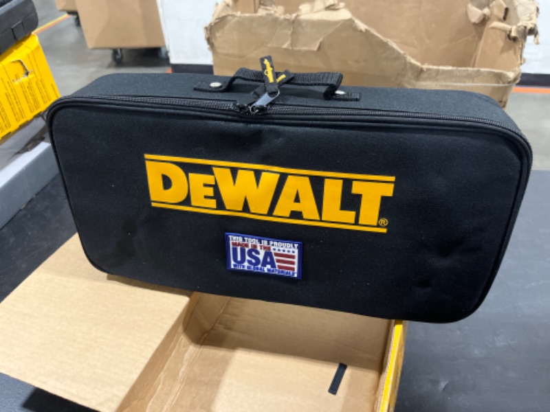 Photo 3 of DEWALT 20V MAX* Stapler Kit for Cables (DCN701D1)