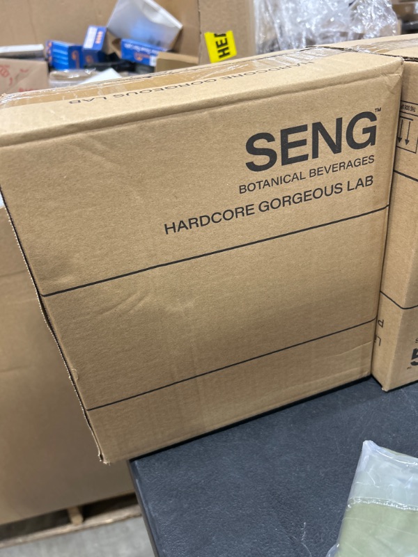 Photo 2 of [6 Pack]Hardcore Gorgeous Lab SENG Ginseng Drink for Men, Caffeine Sugar Free Ginseng Flavor Energy Boost Drink with A Whole Ginseng Root, Asian Herbal Tea for Sport, Stay Up Late People, 16.23 Fl oz NO.2(Little Daisy Flavor)