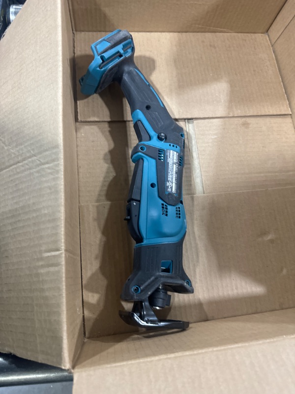 Photo 2 of Makita XRJ01Z 18-Volt LXT Lithium-Ion Cordless Compact Reciprocating Saw (Tool Only, No Battery), Bare Tool