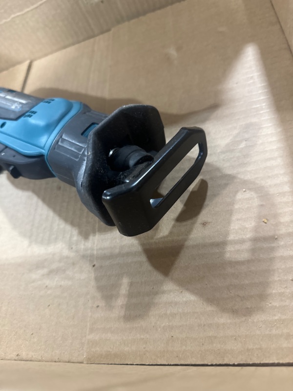 Photo 3 of Makita XRJ01Z 18-Volt LXT Lithium-Ion Cordless Compact Reciprocating Saw (Tool Only, No Battery), Bare Tool