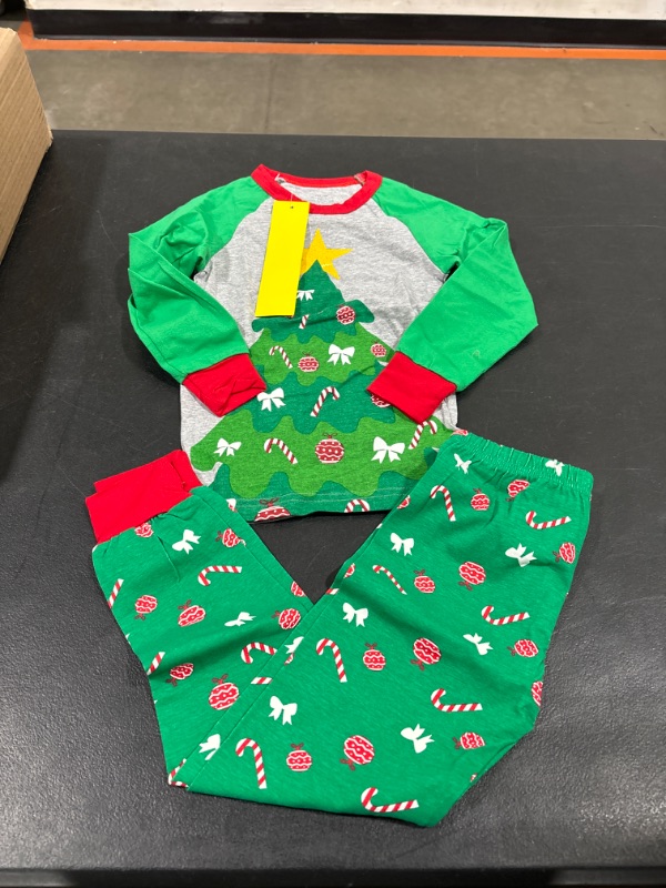 Photo 1 of 4T- CHILDRENS HOLIDAY PAJAMA 2 PIECE OUTFIT