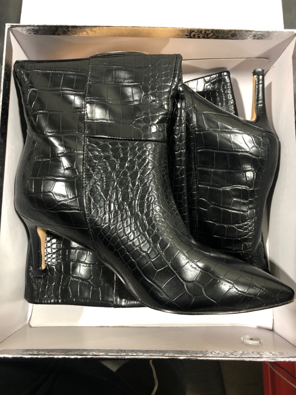 Photo 2 of [Size 8] wetkiss Knee High Boots for Women, with Stiletto Heel and Pointed Toe Design, Classic and Sexy 8 Crocodile Black