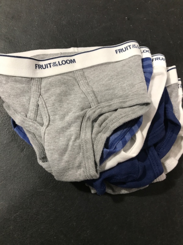 Photo 1 of BOYS FRUIT OF THE LOOM UNDERPANTS
SIZE XS 7 PAIRS