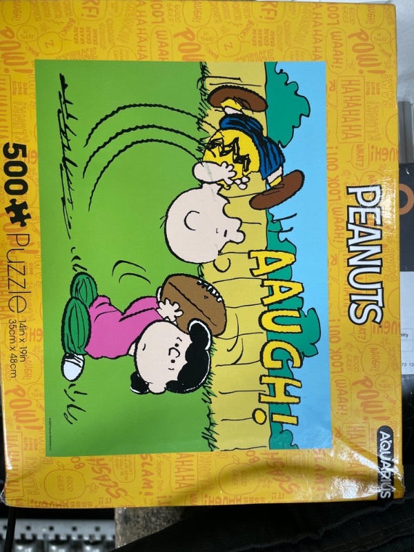 Photo 1 of 500 PIECE PEANUTS PUZZLE 