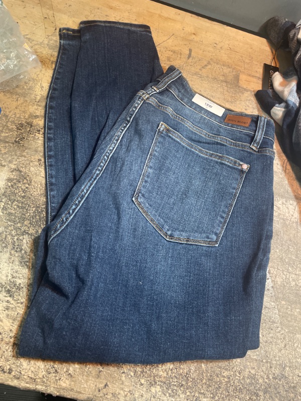 Photo 1 of BRAND NEW WOMENS  JUDY BLUE JEANS SIZE 18W 
