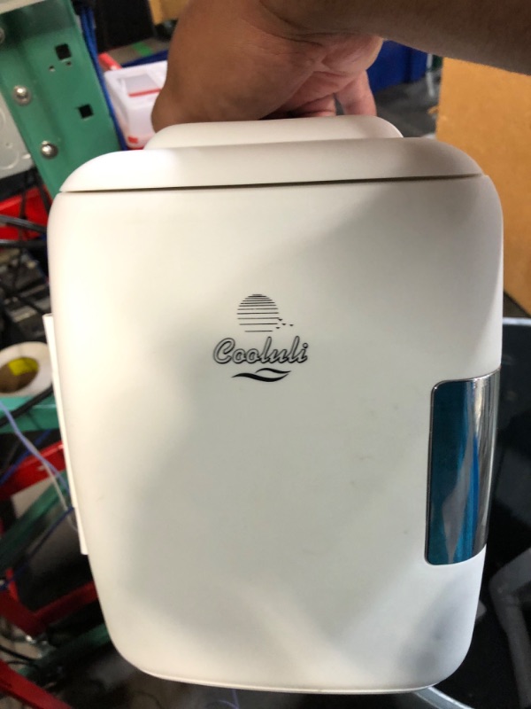 Photo 3 of ***USED - POWERS ON - BUT DOESN'T COOL - UNABLE TO TROUBLESHOOT***
Cooluli Mini Fridge Electric Cooler and Warmer 4 Liter / 6 Can AC/DC Portable