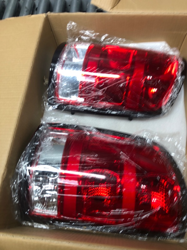 Photo 3 of Tail light Assembly Fit For 2007-2013 07 08 09 10 11 12 13 2007 2008 2009 2010 2011 2012 2013 Gmc Sierra 1500 2500HD 3500HD Taillight Driver and Passenger Side Black Trim Driver Side and Passenger Side