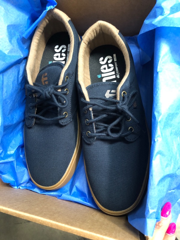 Photo 2 of **MORE NARROW TOWARS THE TOE** etnies Jameson 2 Eco Navy/Gum/Gold9.5 