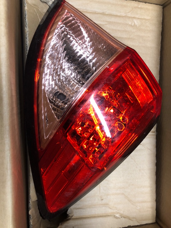 Photo 2 of Dasbecan Tail Light Assembly Right Side Rear LED Outer Lamp Compatible With Honda HRV 2016 2017 2018 Replaces # 33502T7SA01 HO2805109 Rear Right