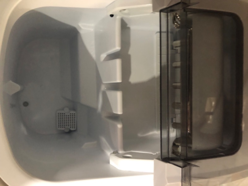 Photo 1 of ***USED*POWERS ON AND MECHANISM MOVES***
AGLUCKY Ice Makers Countertop,Portable Ice Maker Machine with Handle,Self-Cleaning Ice Maker, 26Lbs/24H, 9 Ice Cubes Ready in 8 Mins, for Home/Office/Kitchen(Grey)
