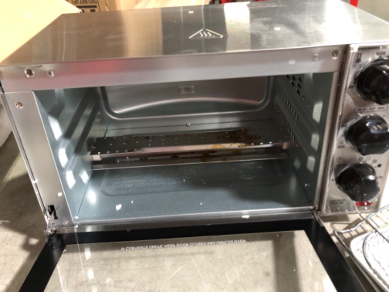 Photo 4 of ***USED - DIRTY - SEE COMMENTS***
Hamilton Beach Sure-Crisp Air Fryer Countertop Toaster Oven, Fits 9” Pizza, 4 Slice Capacity, Powerful Circulation, Auto Shutoff, Stainless Steel (31403)