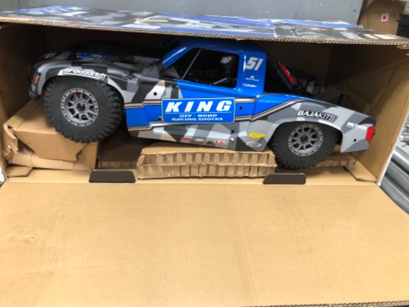 Photo 3 of **SEE NOTES** Losi RC Truck 1/6 Super Baja Rey 2.0 4WD Brushless Desert Truck RTR, King Shocks, LOS05021T2 Modern